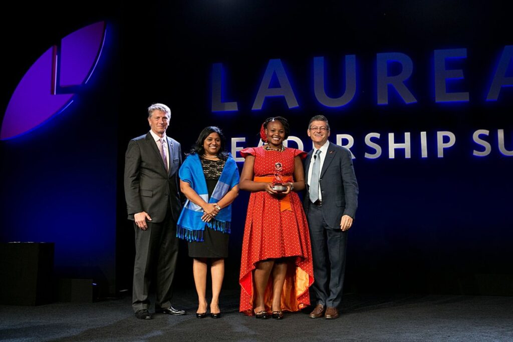 awards 0023 1200x800 1