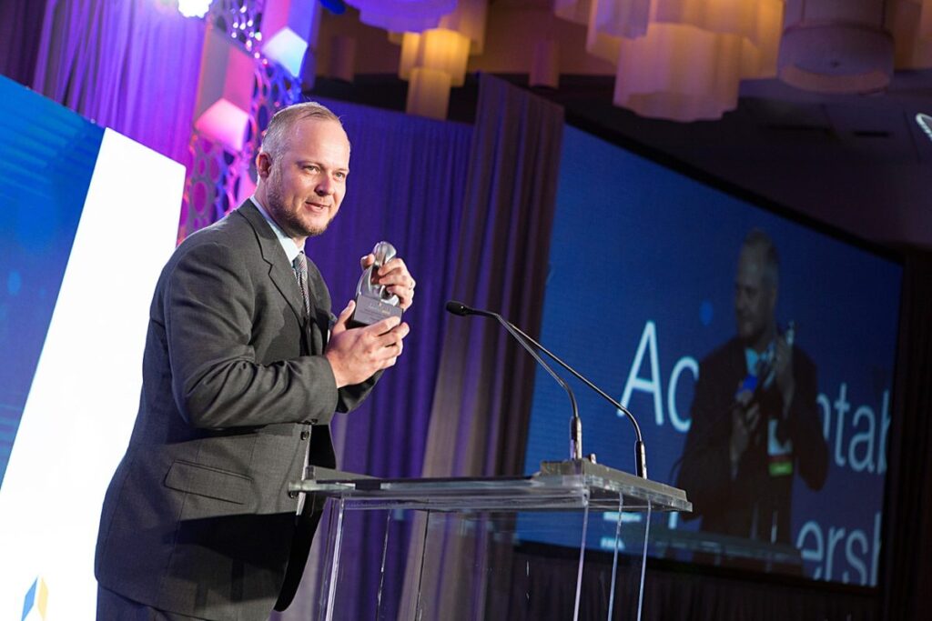 awards 0030 1200x800 1